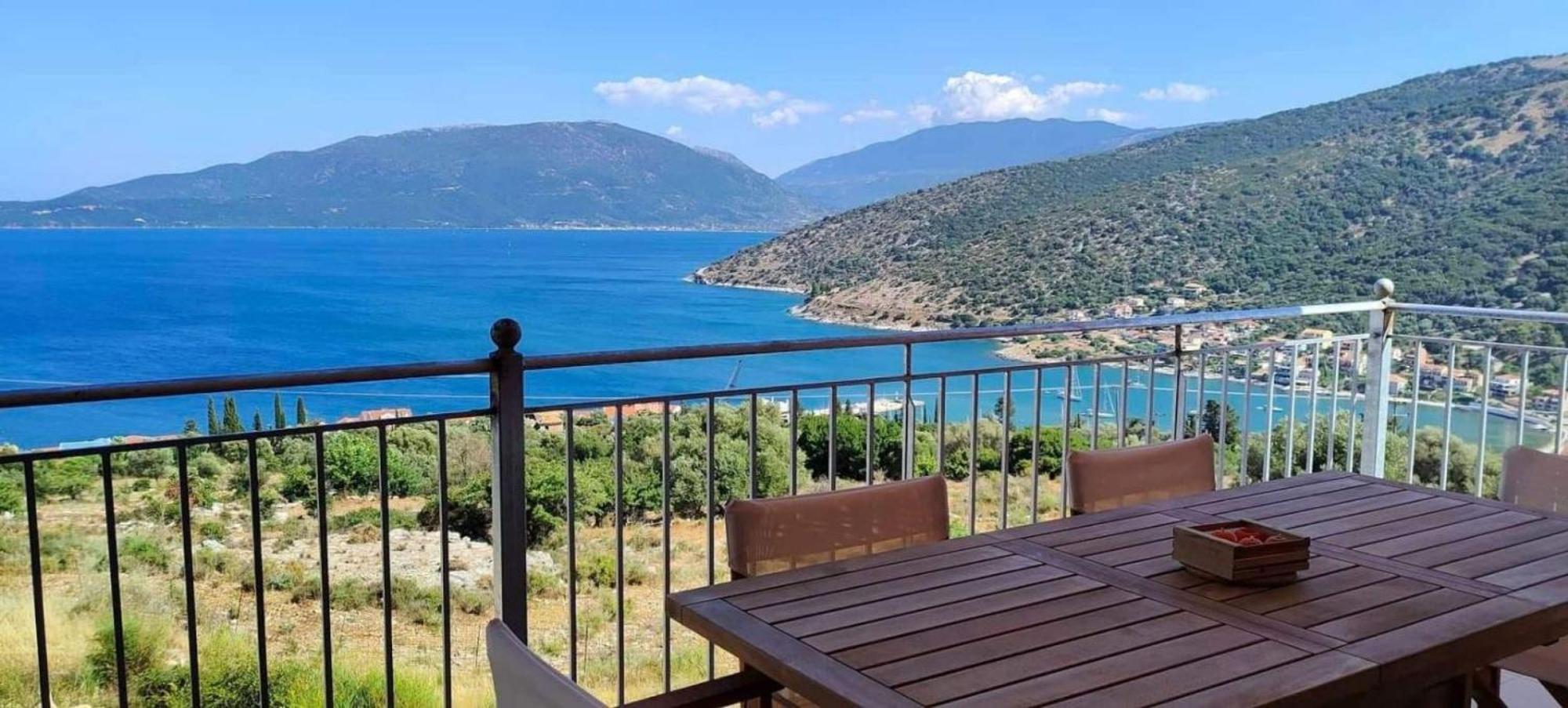 Augustela Villa Seaview Vacation Villa Agia Efimia エクステリア 写真
