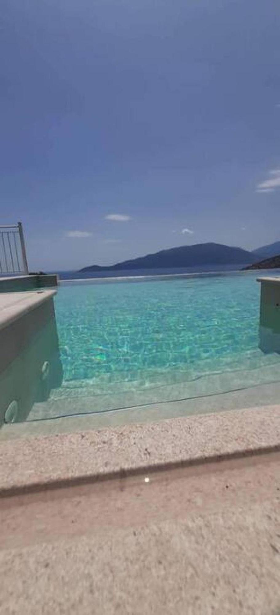 Augustela Villa Seaview Vacation Villa Agia Efimia エクステリア 写真